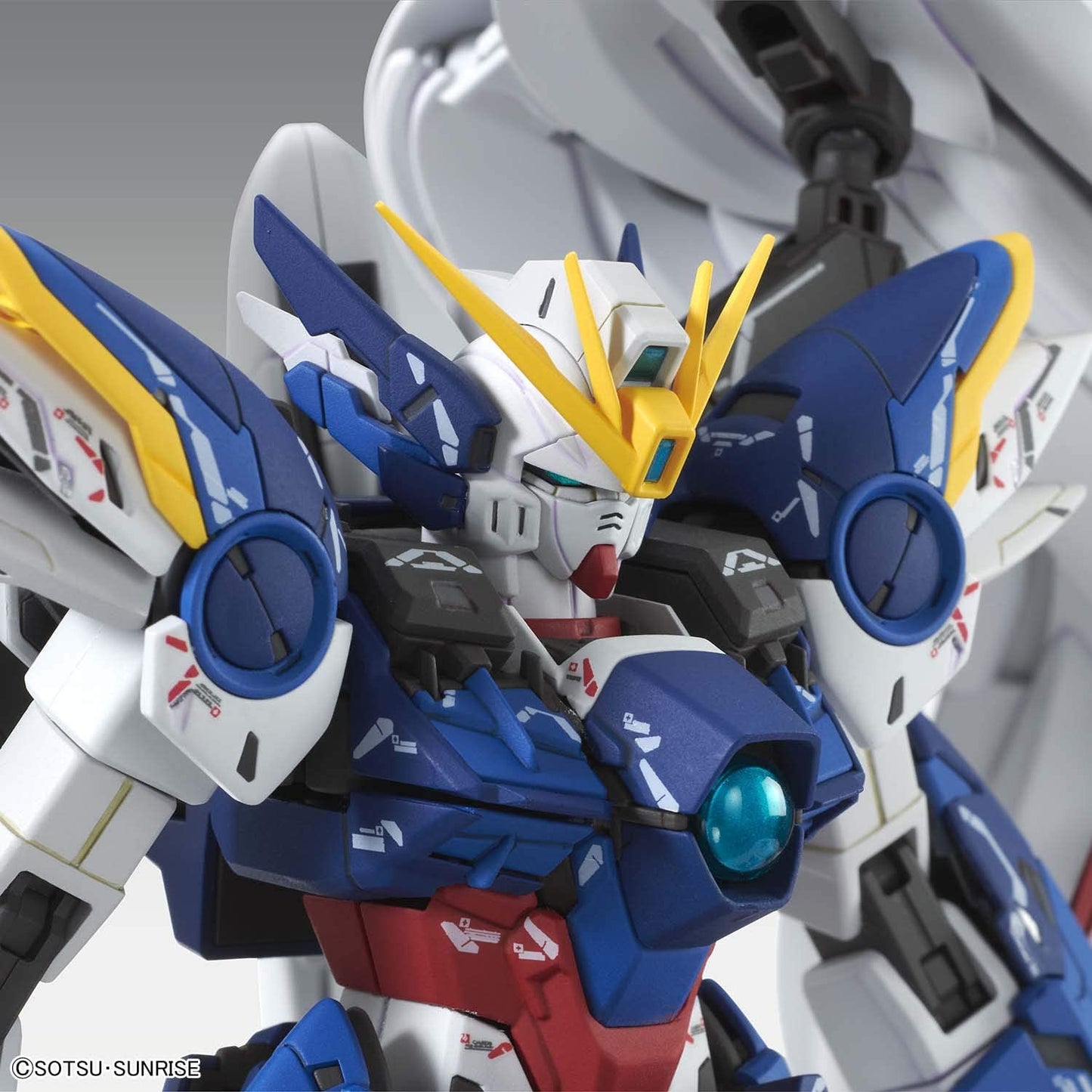 Bandai Mg 1/100 Wing Gundam Zero Ew Ver.Ka