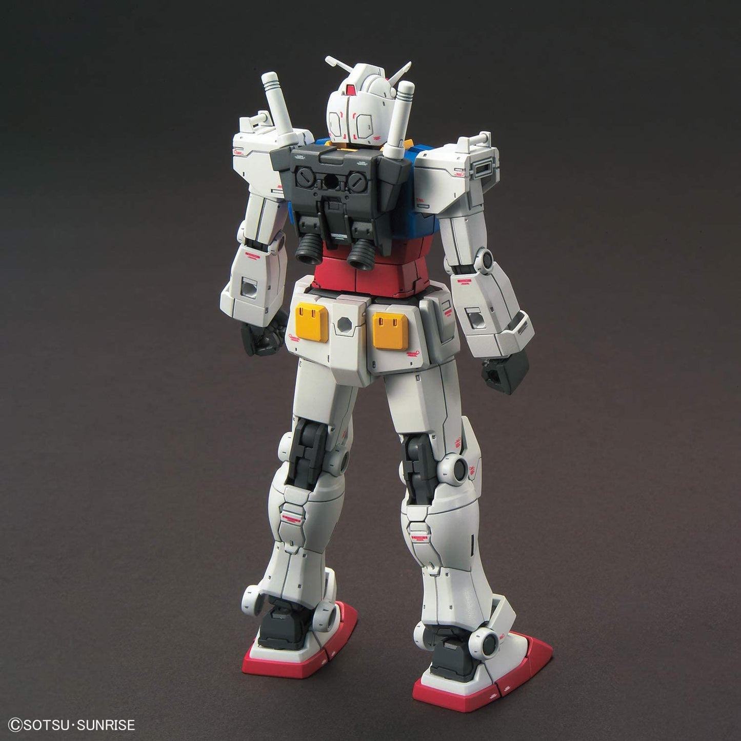 Bandai hg 1:144 rx-78-02 gundam (gundam the origin ver)